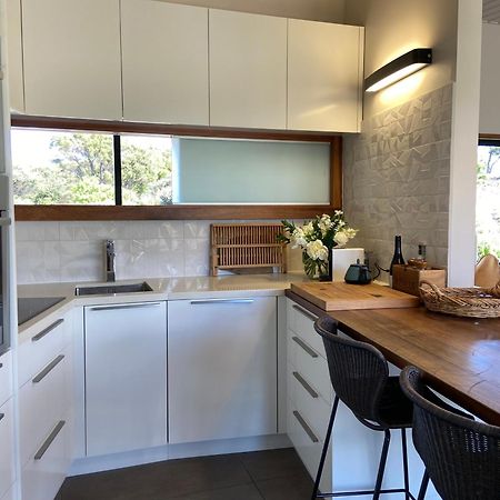 La Bodega Waiheke Island Otel Surfdale Dış mekan fotoğraf