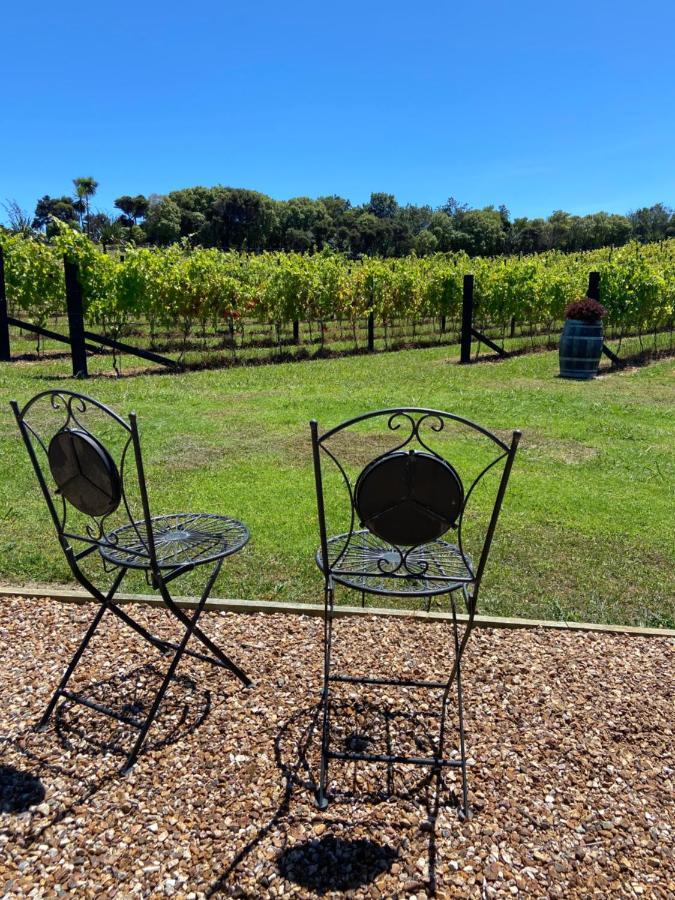 La Bodega Waiheke Island Otel Surfdale Dış mekan fotoğraf