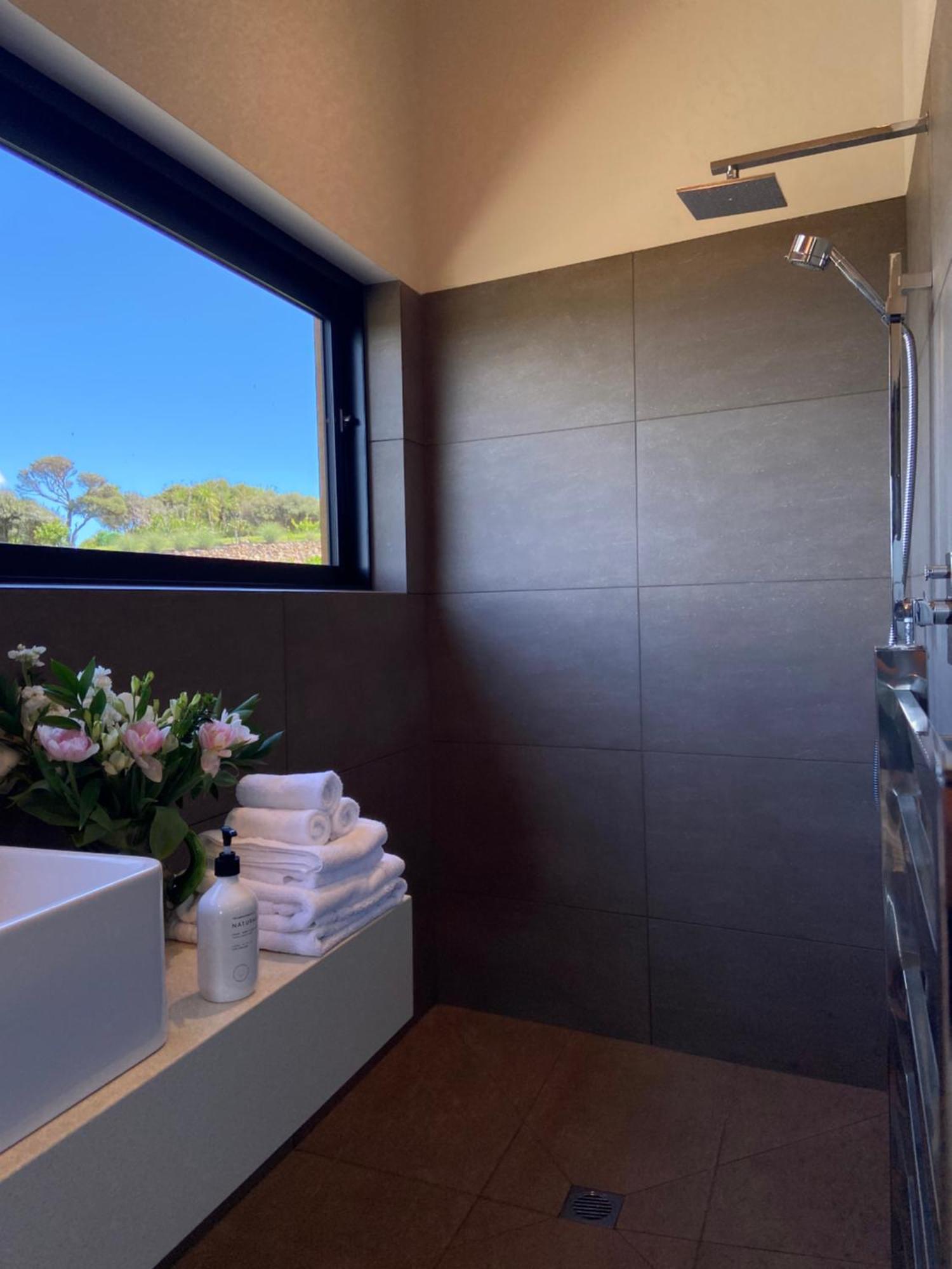 La Bodega Waiheke Island Otel Surfdale Dış mekan fotoğraf