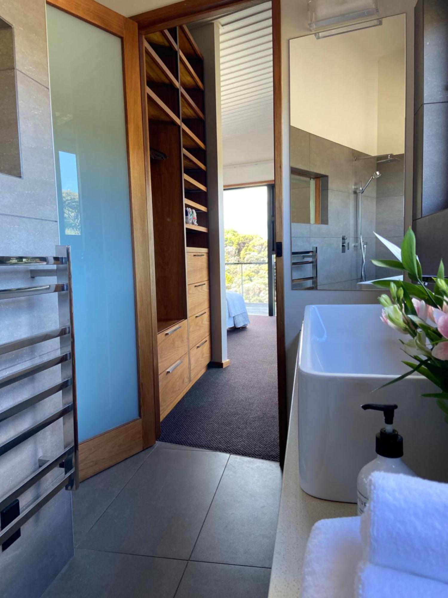 La Bodega Waiheke Island Otel Surfdale Dış mekan fotoğraf