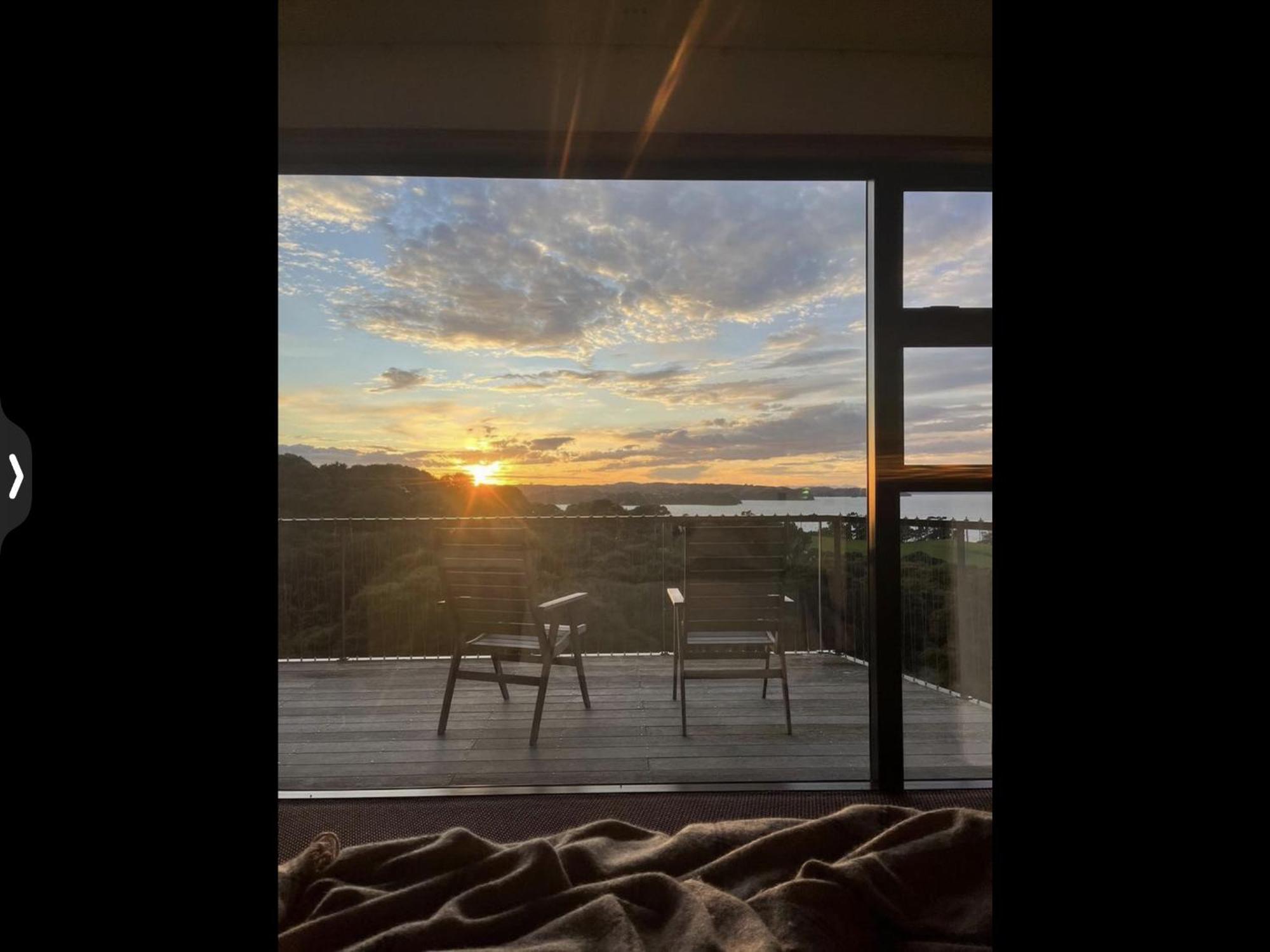 La Bodega Waiheke Island Otel Surfdale Dış mekan fotoğraf