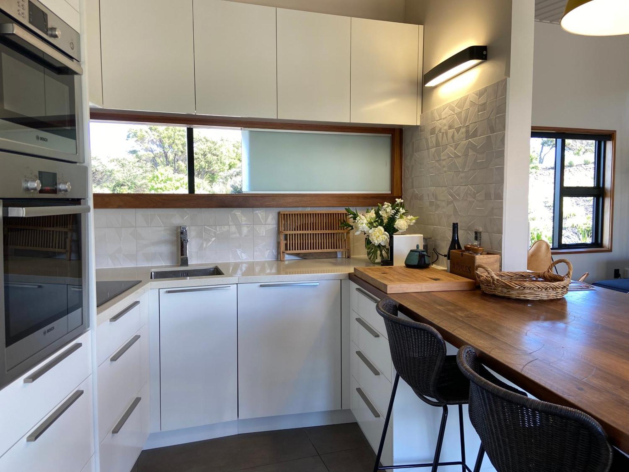 La Bodega Waiheke Island Otel Surfdale Dış mekan fotoğraf
