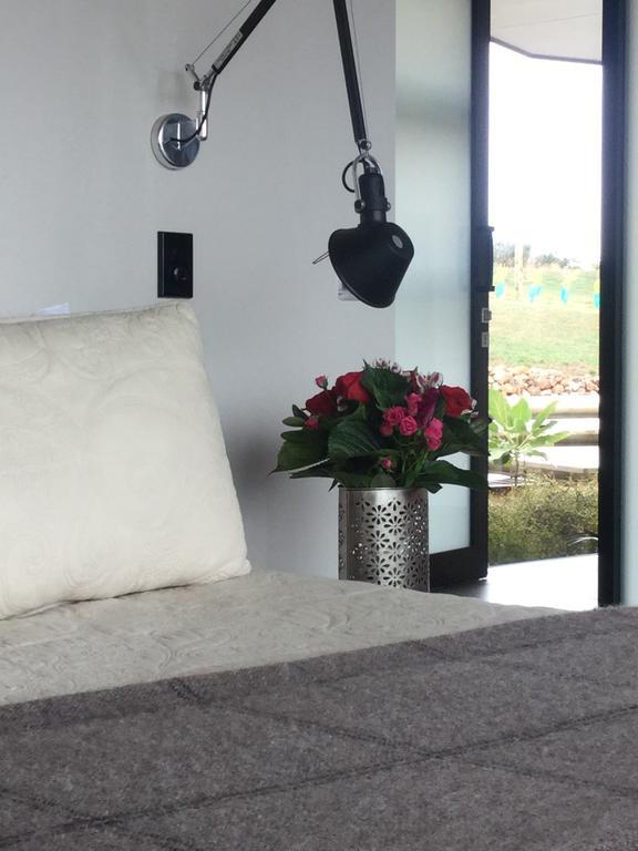 La Bodega Waiheke Island Otel Surfdale Dış mekan fotoğraf