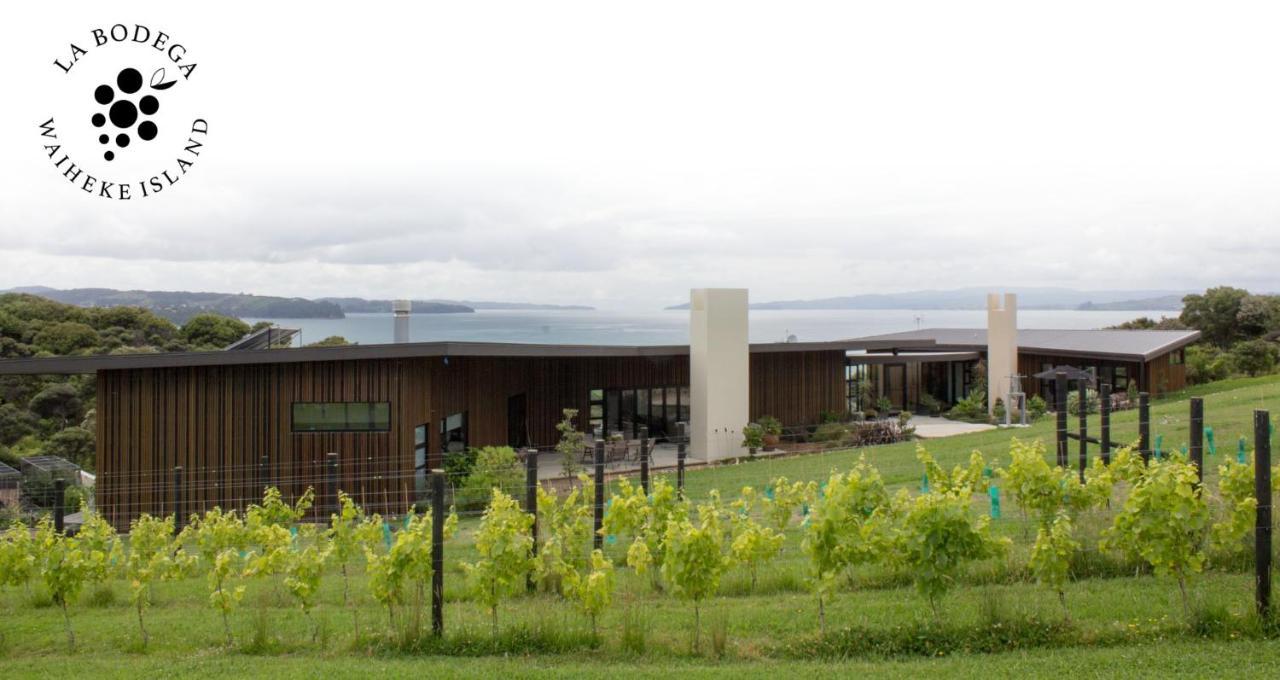 La Bodega Waiheke Island Otel Surfdale Dış mekan fotoğraf